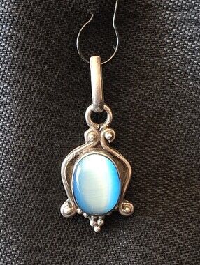 Blue Cat's Eye Oval Pendant Necklace - Elegant Sterling Silver Setting
